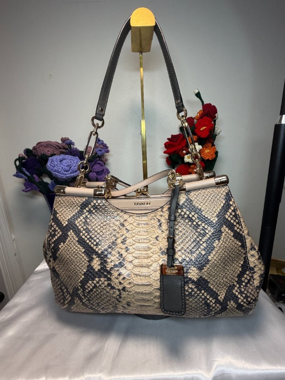 Coach Vintage Satchel Limited Edition python w/Kiss Lock EUC